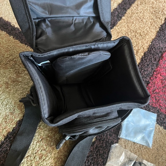 Camera case - Picture 3 of 7